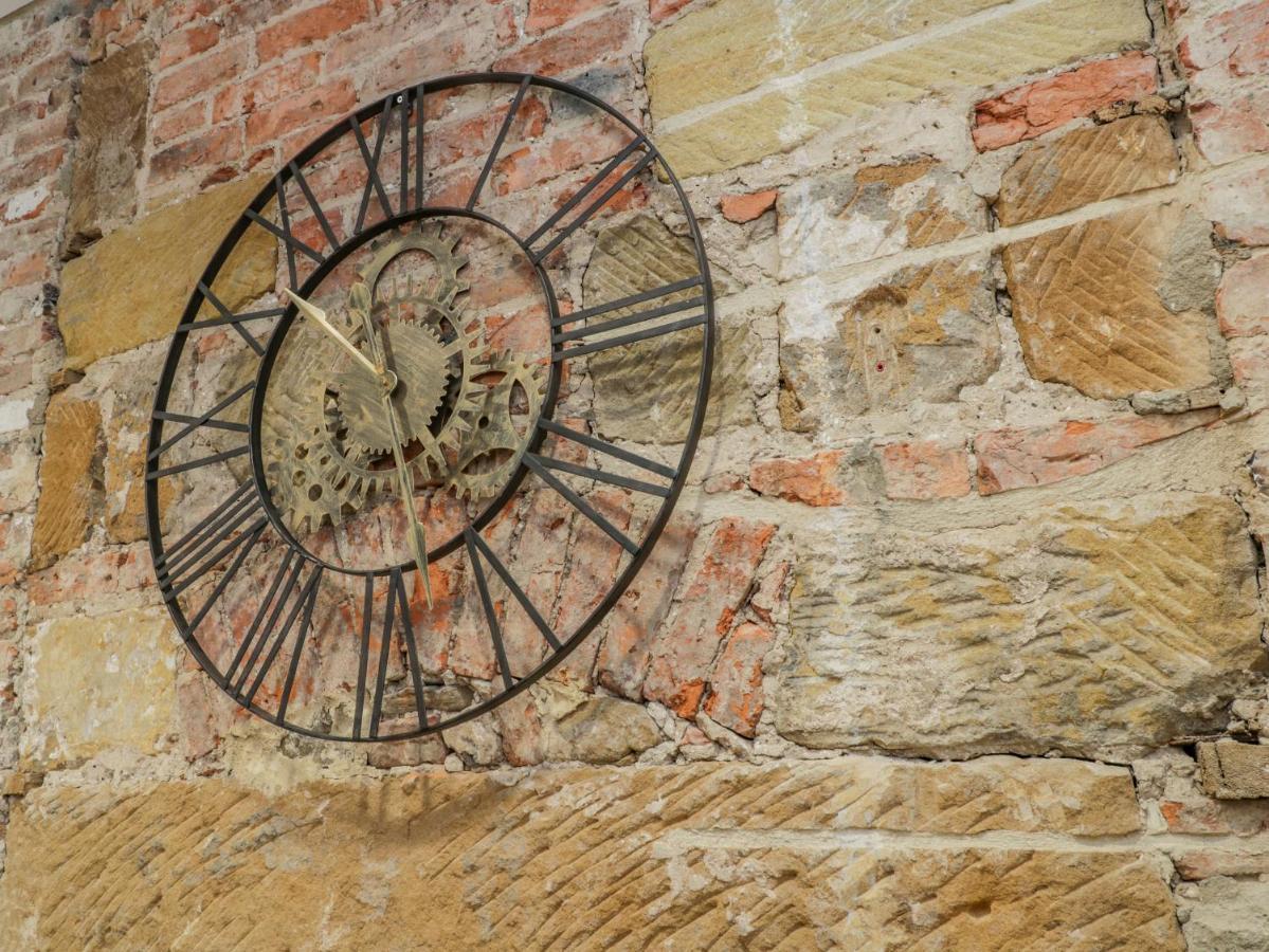 Guisborough Town Hall エクステリア 写真