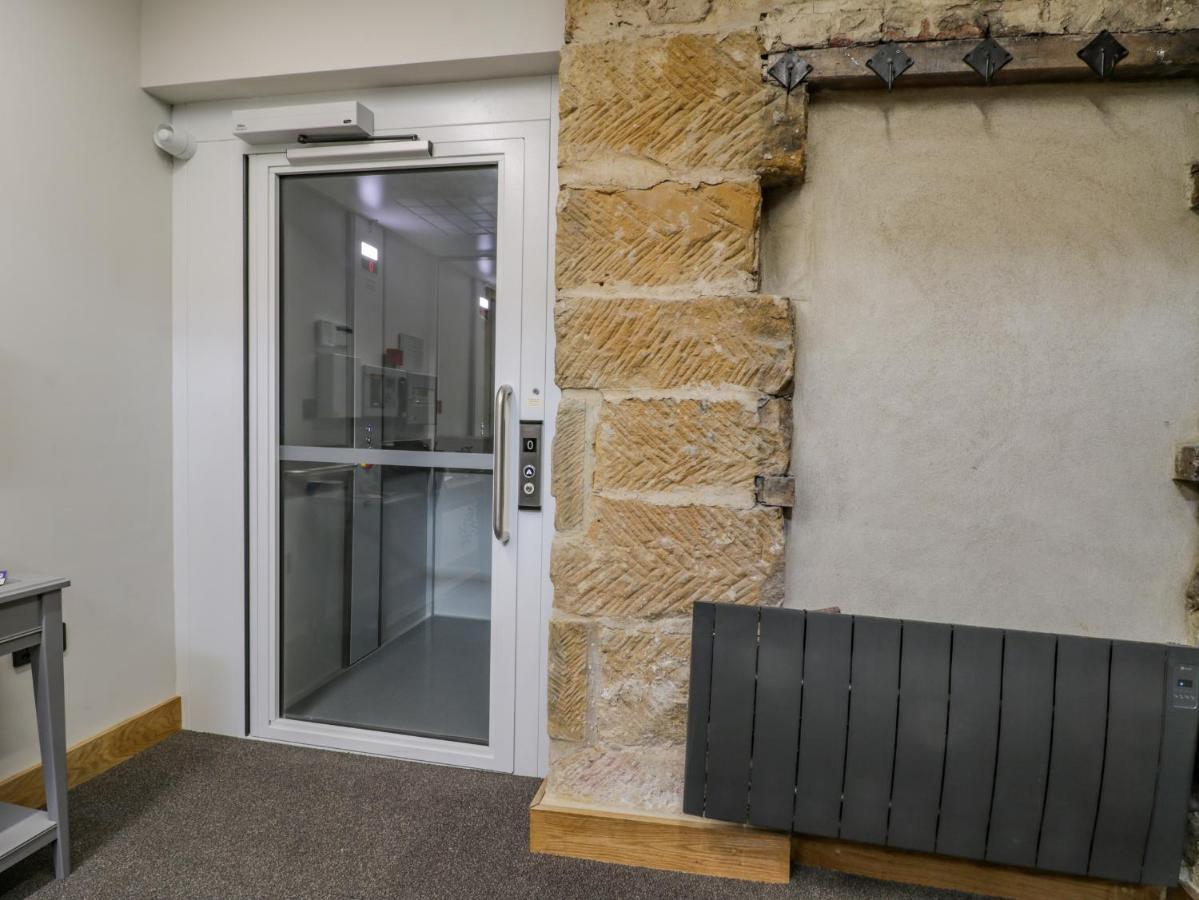 Guisborough Town Hall エクステリア 写真